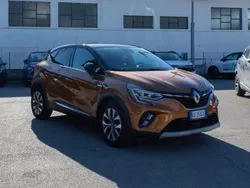 Arancione Usata 2020 Renault Captur Intens SUV | 18.900 € (Buon prezzo)