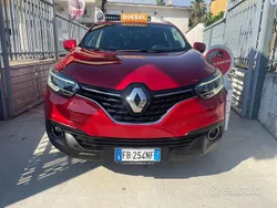 Usata 2015 Renault Kadjar Zen SUV | 10.999 € (Buon prezzo)