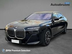 Nero Usata 2025 BMW 740 M Sport Tre volumi | 90.900 € (Ottimo prezzo)