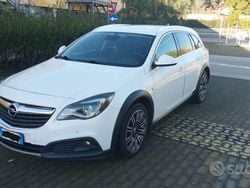 Bianco Usata 2016 Opel Insignia Country Tourer Station wagon | 6900 €