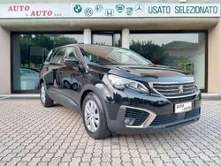 Black metallic Usata 2019 Peugeot 5008 S Monovolume | 17.500 € (Buon prezzo)