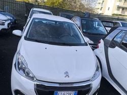 Other Usata 2019 Peugeot 208 Active Due volumi | 6499 € (Ottimo prezzo)