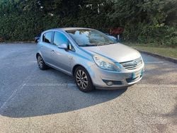 Grigio Usata 2010 Opel Corsa Due volumi | 2200 € (Ottimo prezzo)