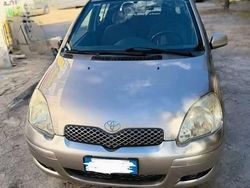 Usata 2005 Toyota Yaris Sol Tre volumi | 1350 € (Super prezzo)