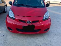 Rosso Usata 2009 Toyota Aygo Due volumi | 2800 € (Ottimo prezzo)