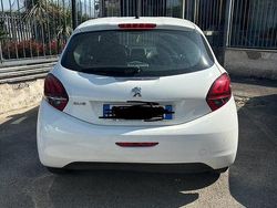 Bianco Usata 2017 Peugeot 208 Allure Due volumi | 8000 € (Ottimo prezzo)