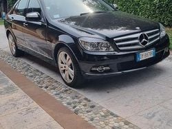 Nero Usata 2009 Mercedes C320 Tre volumi | 9500 € (Buon prezzo)