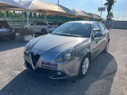 Grigio Usata 2016 Alfa Romeo Giulietta Distinctive Tre volumi | 8700 € (Buon prezzo)