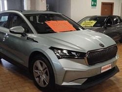 Grigio artico / metallizzato Usata 2021 Skoda Enyaq iV SUV | 25.500 € (Buon prezzo)