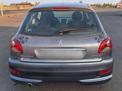 Grigio Usata 2010 Peugeot 206+ Due volumi | 3650 € (Buon prezzo)