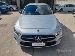 Grigio Usata 2021 Mercedes A180 Edition Tre volumi | 25.000 € (Ottimo prezzo)