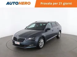 Blu Usata 2019 Skoda Superb Executive Station wagon | 15.799 € (Buon prezzo)