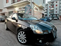Nero Usata 2014 Alfa Romeo Giulietta Distinctive Due volumi | 8400 € (Buon prezzo)