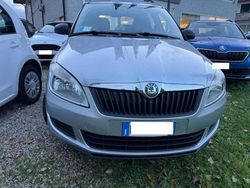 Argento metallizzato Usata 2012 Skoda Roomster Ambition Monovolume | 8000 € (Molto cara)