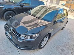 Grigio Usata 2015 VW Golf Comfortline Tre volumi | 10.500 € (Cara)