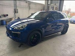Blu/azzurro Usata 2014 Porsche Cayenne SUV | 29.999 € (Molto cara)
