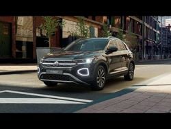 Deep black perlato Usata 2024 VW T-Roc Style SUV | 28.000 € (Cara)