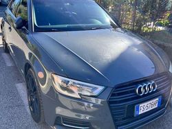 Grigio Usata 2017 Audi A3 Business Tre volumi | 10.000 € (Buon prezzo)