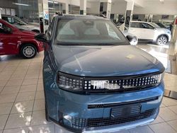 Blu lago Nuova 2025 Fiat Grande Panda La Prima Due volumi | 23.700 € (Cara)