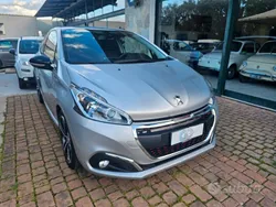 Grigio Usata 2016 Peugeot 208 GT-line Due volumi | 7600 € (Buon prezzo)