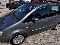 Grigio Usata 2006 Fiat Idea Dynamic Monovolume | 2400 € (Ottimo prezzo)