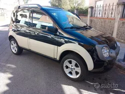 Nero Usata 2007 Fiat Panda 4x4 Cross Due volumi | 7900 € (Cara)