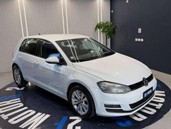 Bianco Usata 2013 VW Golf VII Comfortline Tre volumi | 6900 € (Buon prezzo)