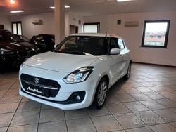 Bianco perlato Usata 2021 Suzuki Swift Cool Tre volumi | 12.800 € (Buon prezzo)