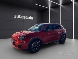 Rosso Usata 2024 Fiat 600 La Prima SUV | 21.990 € (Buon prezzo)