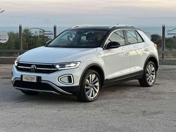Bianco Usata 2022 VW T-Roc R-line SUV | 21.990 € (Buon prezzo)