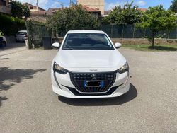 Bianco Usata 2020 Peugeot 208 Active Due volumi | 9900 € (Buon prezzo)