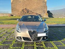 Grigio Usata 2014 Alfa Romeo Giulietta Progression Tre volumi | 8900 € (Buon prezzo)