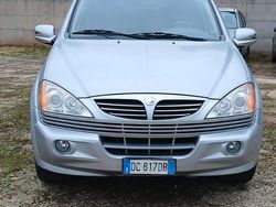 Argento Usata 2006 Ssangyong (KGM) Kyron SUV | 2000 € (Buon prezzo)
