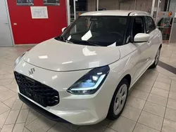 Bianco Usata 2024 Suzuki Swift Tre volumi | 16.990 € (Buon prezzo)