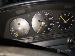 Grigio Usata 1982 Mercedes 240 Tre volumi | 18.000 €