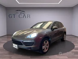 Grigio scuro Usata 2012 Porsche Cayenne SUV | 17.380 € (Super prezzo)