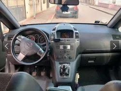 Usata 2005 Opel Zafira Cosmo Monovolume | 2800 € (Cara)