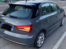 Grigio Usata 2017 Audi A1 Sportback Design Due volumi | 13.499 € (Buon prezzo)