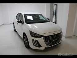 Bianco Usata 2023 Peugeot e-208 Allure Due volumi | 21.900 € (Buon prezzo)