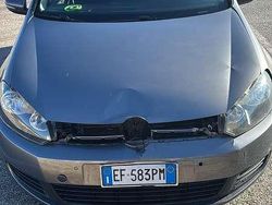 Argento Usata 2010 VW Golf VI Highline Tre volumi | 2800 € (Super prezzo)