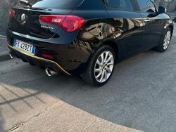 Nero Usata 2017 Alfa Romeo Giulietta Distinctive Due volumi | 16.000 € (Cara)