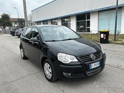 Usata 2009 VW Polo Edition Tre volumi | 2700 € (Super prezzo)