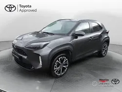 Grigio Usata 2022 Toyota Yaris Cross Lounge SUV | 24.800 € (Buon prezzo)