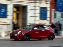 Rosso Usata 2010 Alfa Romeo MiTo Premium Due volumi | 2750 €