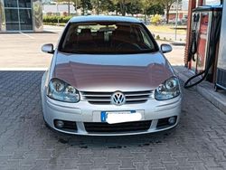 Grigio Usata 2004 VW Golf V Tre volumi | 3900 €