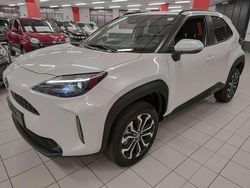 Bianco Usata 2024 Toyota Yaris Cross Trend SUV | 26.900 € (Buon prezzo)