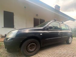 Nero Usata 2005 Renault Clio II Due volumi | 600 € (Super prezzo)