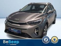 Grigio scuro metallizzato Usata 2024 Kia Stonic Style SUV | 16.000 € (Buon prezzo)
