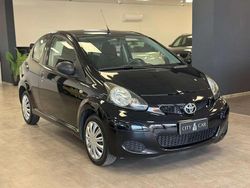 Nero Usata 2010 Toyota Aygo Sol Due volumi | 4500 € (Buon prezzo)