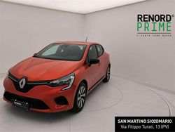 Arancio Usata 2022 Renault Clio V Evolution Tre volumi | 15.900 € (Buon prezzo)